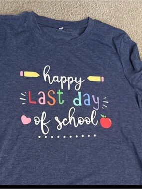 Happy Last Day of School Kids Graphic Tee - Navy size M